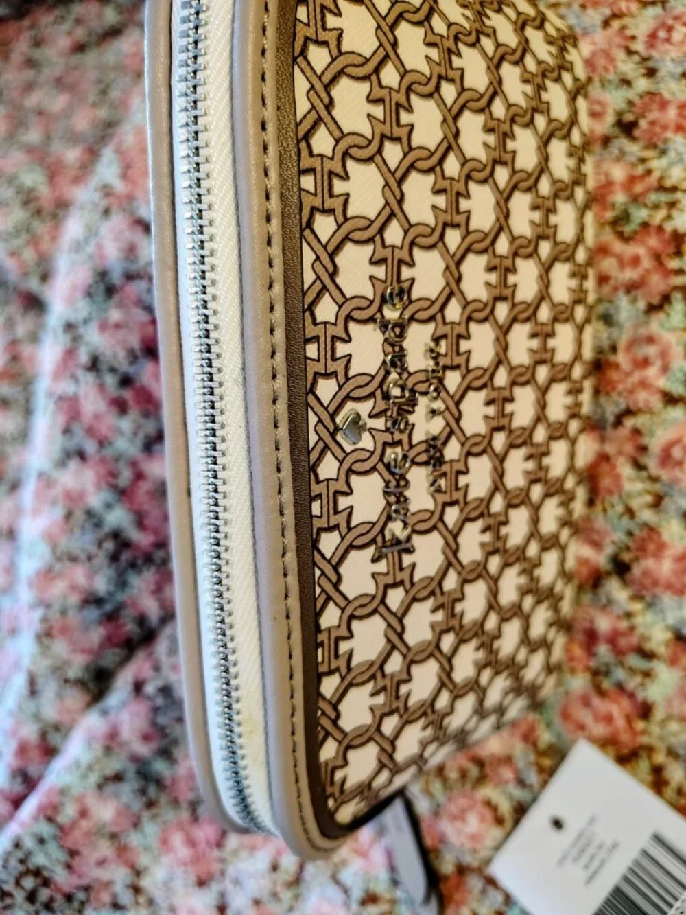 NWT kate spade makeup pouch bag MSRP $69